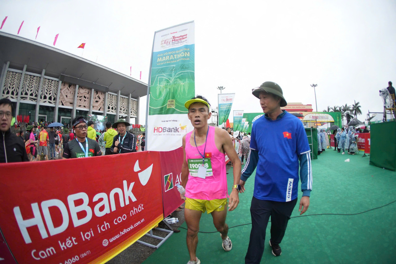 HDBank là một trong những nhà tài trợ Vàng của Tiền Phong Marathon 2025, góp phần mang đến thành công của giải đấu uy tín, chuyên nghiệp bậc nhất Việt Nam.