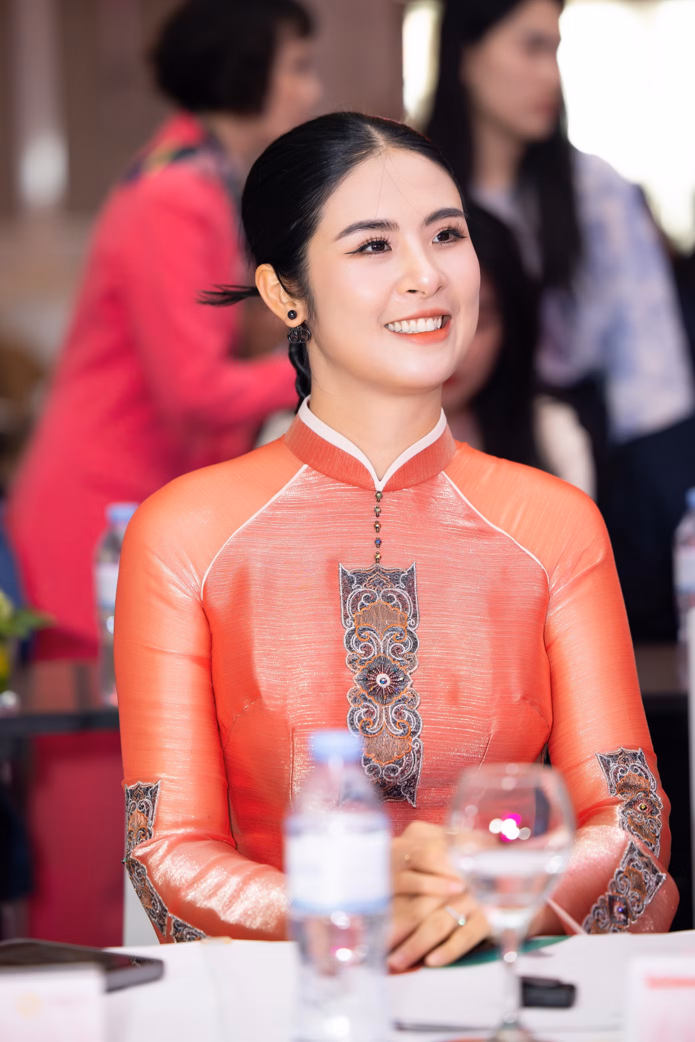 Cô cho biết mình không bị áp lực hay stress dù lần đầu mang thai.