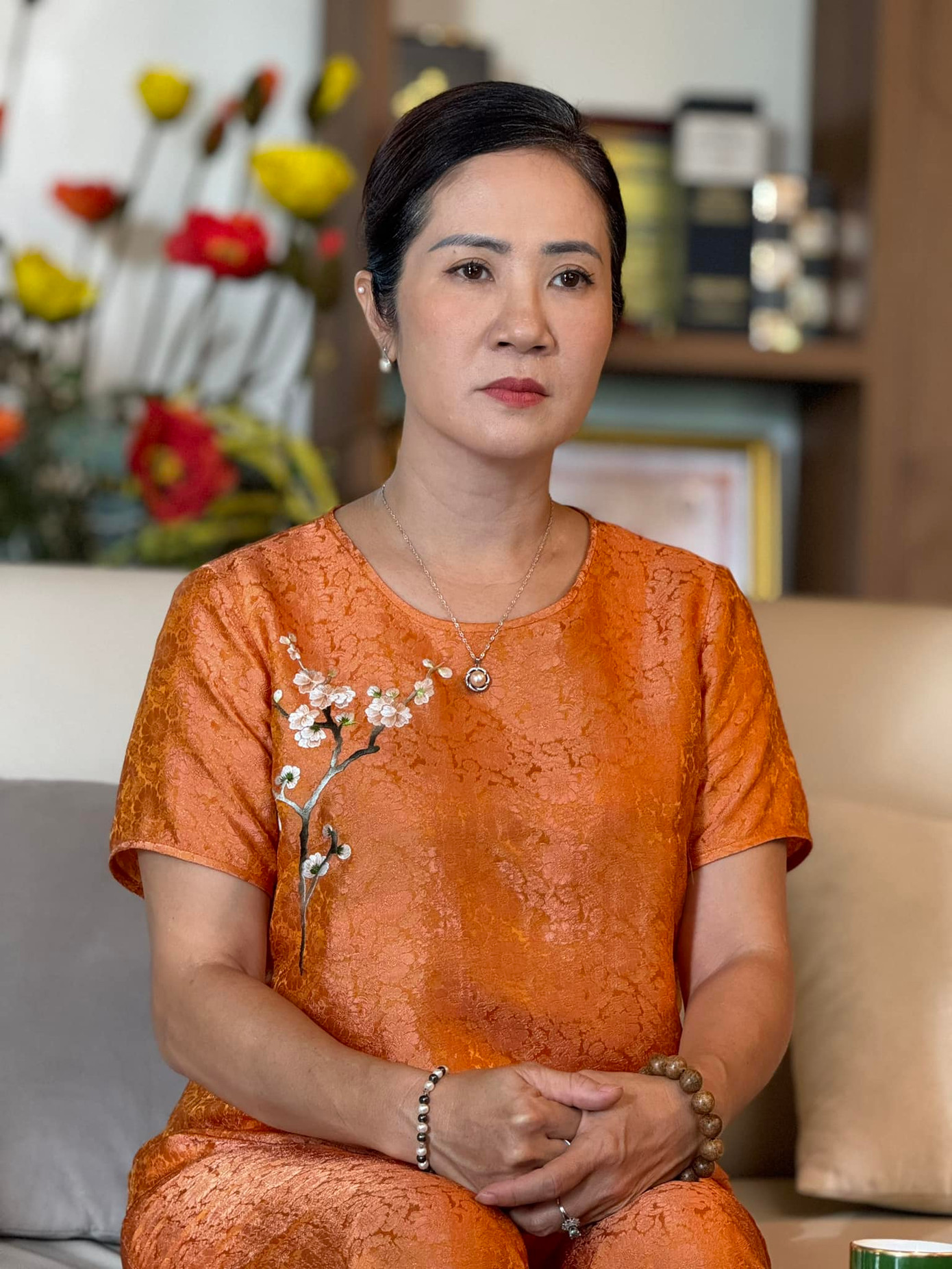 Tạo hình của NSƯT Nguyệt Hằng trong bộ phim mới lên sóng Độc đạo. Tạo hình của NSƯT Nguyệt Hằng trong bộ phim mới lên sóng Độc đạo.