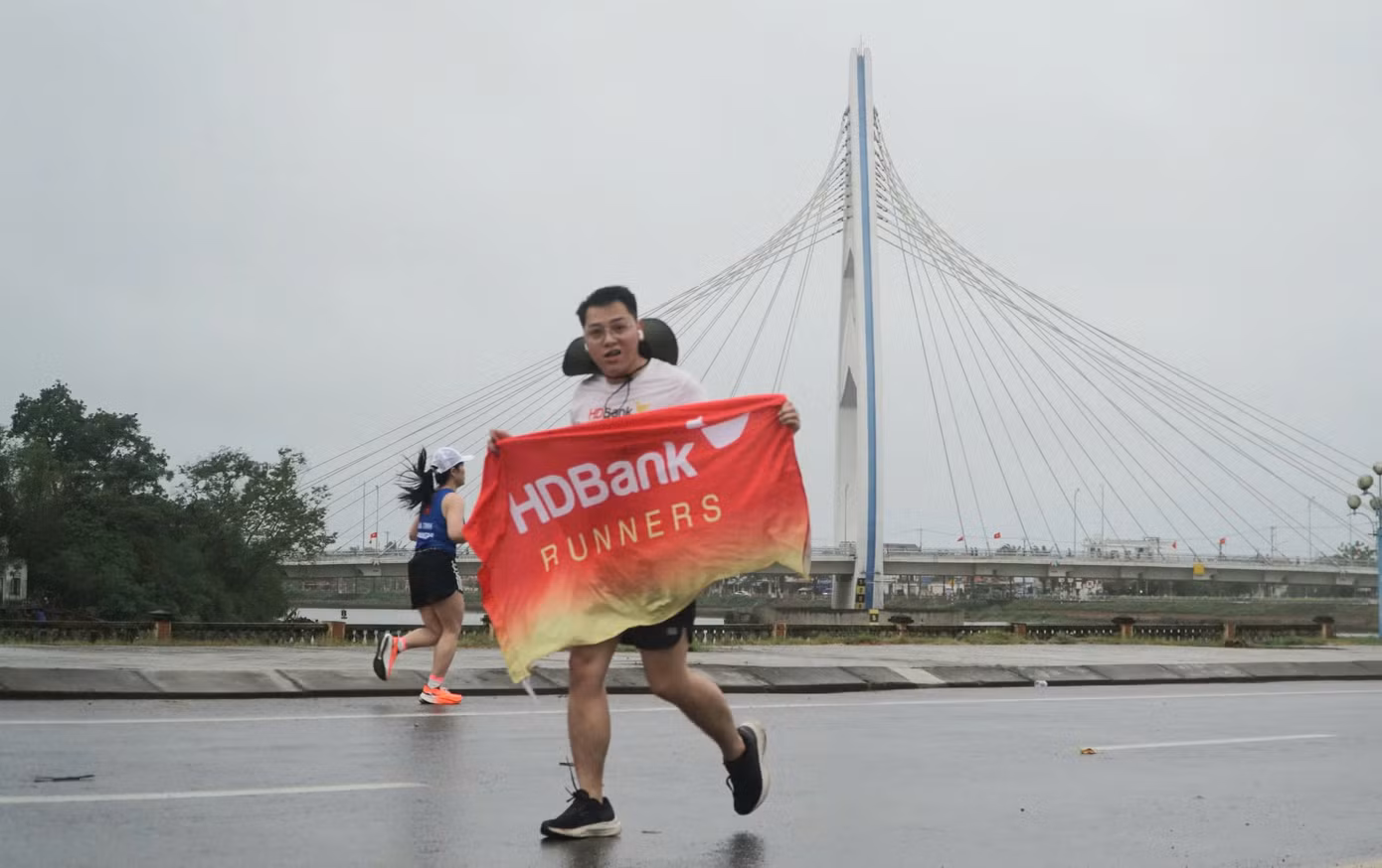 CLB HDBank Runners đã đồng hành nhiều năm cùng Giải Vô địch Quốc gia Marathon và cự ly dài báo Tiền Phong, một giải đấu thể thao hấp dẫn có lịch sử lâu đời nhất Việt Nam từ nhiều năm qua, đặt chân đến nhiều cung đường đẹp nhất của đất nước Việt Nam với tinh thần lan toả tình yêu thể thao đến cộng đồng.