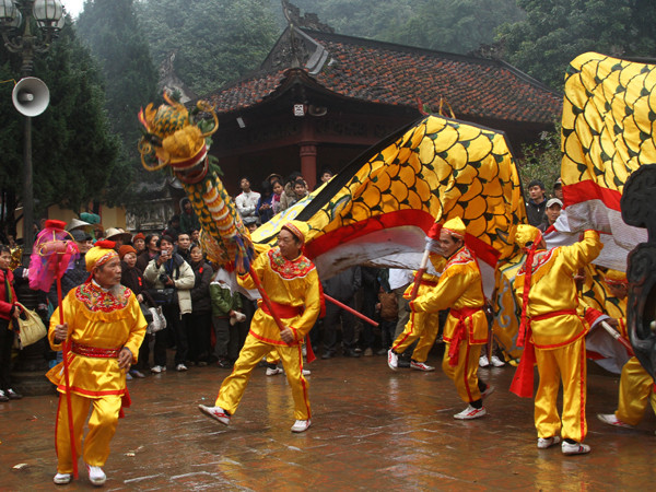 Màn biểu diễn múa tứ linh của các trưởng lão