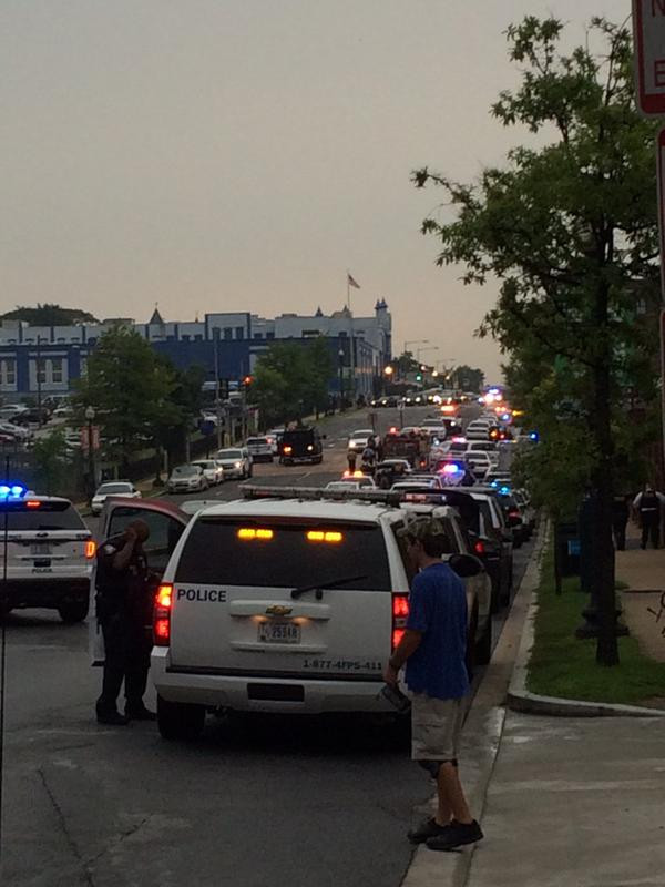 Cảnh sát bao vây, xác minh vụ xả súng ở căn cứ hải quân Mỹ ảnh 5