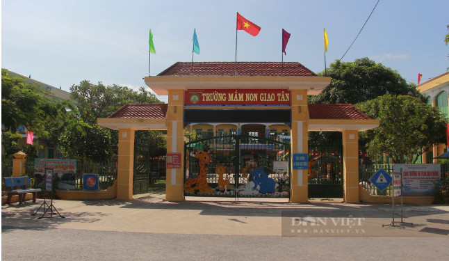 Hiện nay cả 3 cấp Trường Mầm non, Tiểu học, Trung học cơ sở trên địa bàn xã Giao Tân đều đạt chuẩn Quốc gia. Ảnh: Mai Chiến.