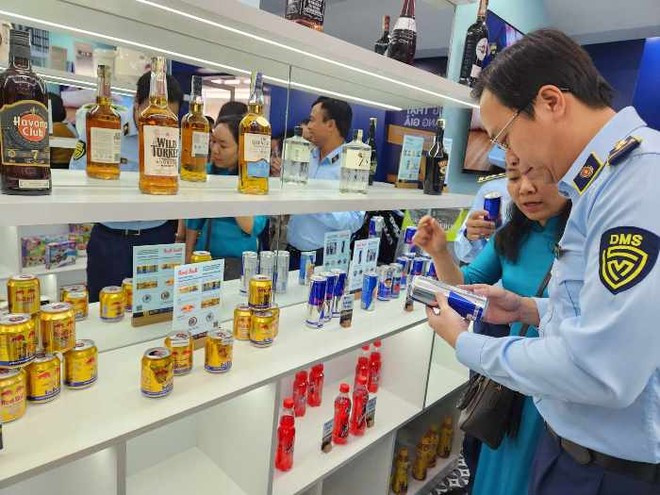 Theo Tổng cục Quản lý thị trường, bia, nước ngọt bị làm giả rất nhiều, người dùng cần biết cách phân biệt