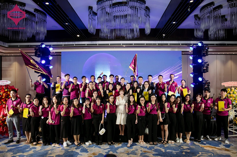 Đội ngũ Minh Minh Group nhiệt huyết, bùng nổ quét sạch mọi giỏ hàng