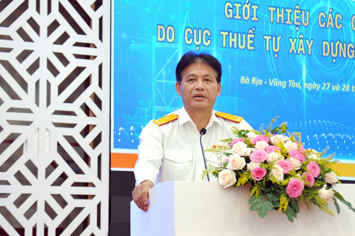Phó Tổng cục trưởng Đặng Ngọc Minh khẳng định, trong những năm qua ngành Thuế đã có một bước tiến dài trong nghiên cứu các ứng dụng CNTT phục vụ công tác quản lý thuế đáp ứng yêu cầu điện tử hóa, số hóa của toàn Ngành, của Bộ Tài chính và của Chính phủ.