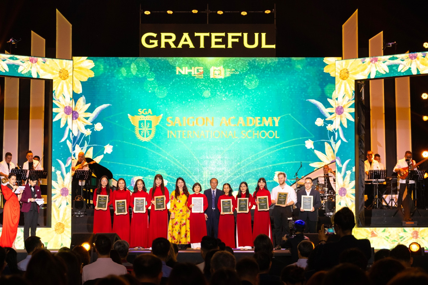 Tập đoàn giáo dục Nguyễn Hoàng cảm ơn các Thầy, Cô vì những sáng tạo và tận tâm cống hiến cho sự nghiệp giáo dục