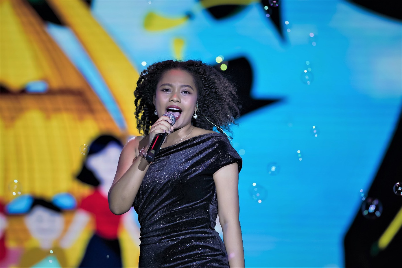 Trúc Lam cảm thấy vinh dự và tự hào khi là sinh viên của trường Đại học Bà Rịa – Vũng Tàu, thuộc hệ thống giáo dục Nguyễn Hoàng