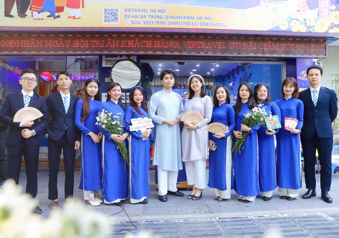 Trong khuôn khổ Chương trình khuyến mại Xuân 2024 từ 15/11/2023 đến hết 29/2/2024 (áp dụng với các tour khởi hành từ 01/12/2023 đến hết 29/02/2024), du khách khi mua tour cùng Vietravel sẽ được hưởng ưu đãi lên tới 5.000.000đ/khách