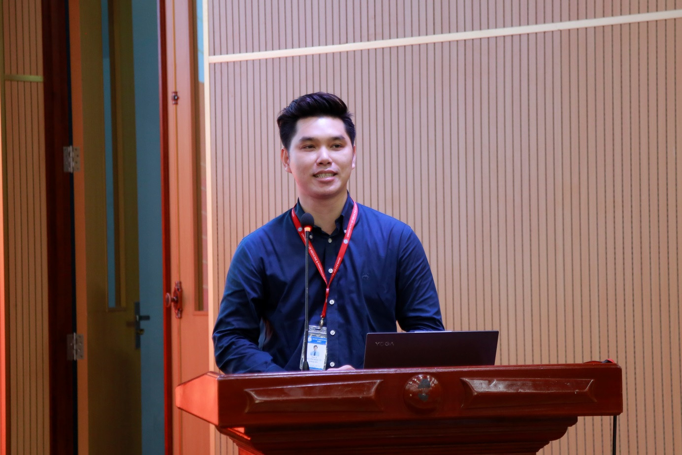 Ông Nguyễn Ngọc Tú, Thạc sĩ, Bác sĩ, Bí Thư Đoàn Thanh niên, Đại học Y Dược TP.HCM phát biểu. Ảnh: HSV trường.