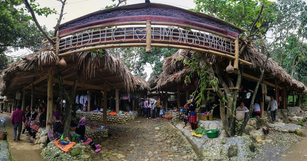 Chợ phiên ở Sin Suối Hồ Chợ phiên ở Sin Suối Hồ