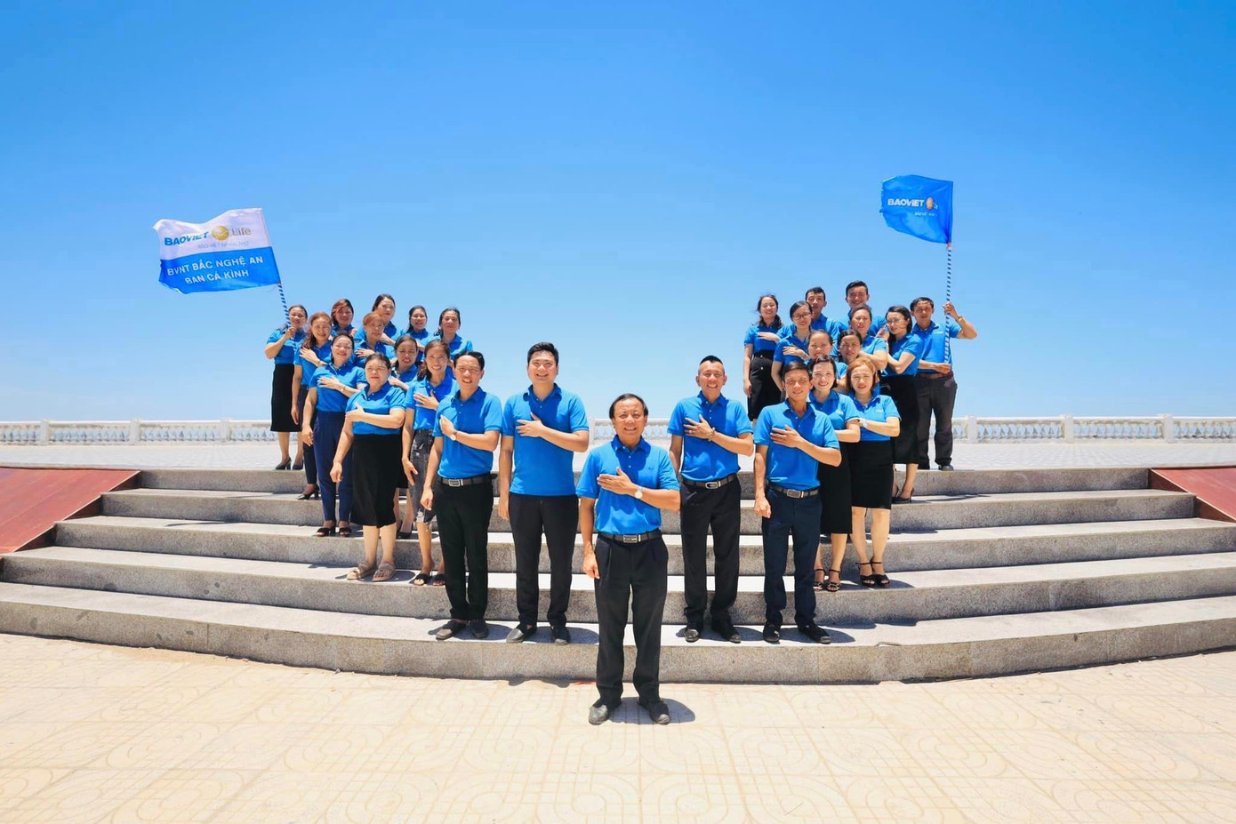 Tình yêu và trách nhiệm với công việc là nền tảng đưa mỗi người đến với thành công Tình yêu và trách nhiệm với công việc là nền tảng đưa mỗi người đến với thành công