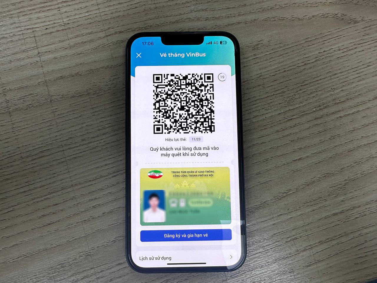 Vé tháng điện tử áp dụng trên VinBus từ 1/11. Vé tháng điện tử áp dụng trên VinBus từ 1/11.