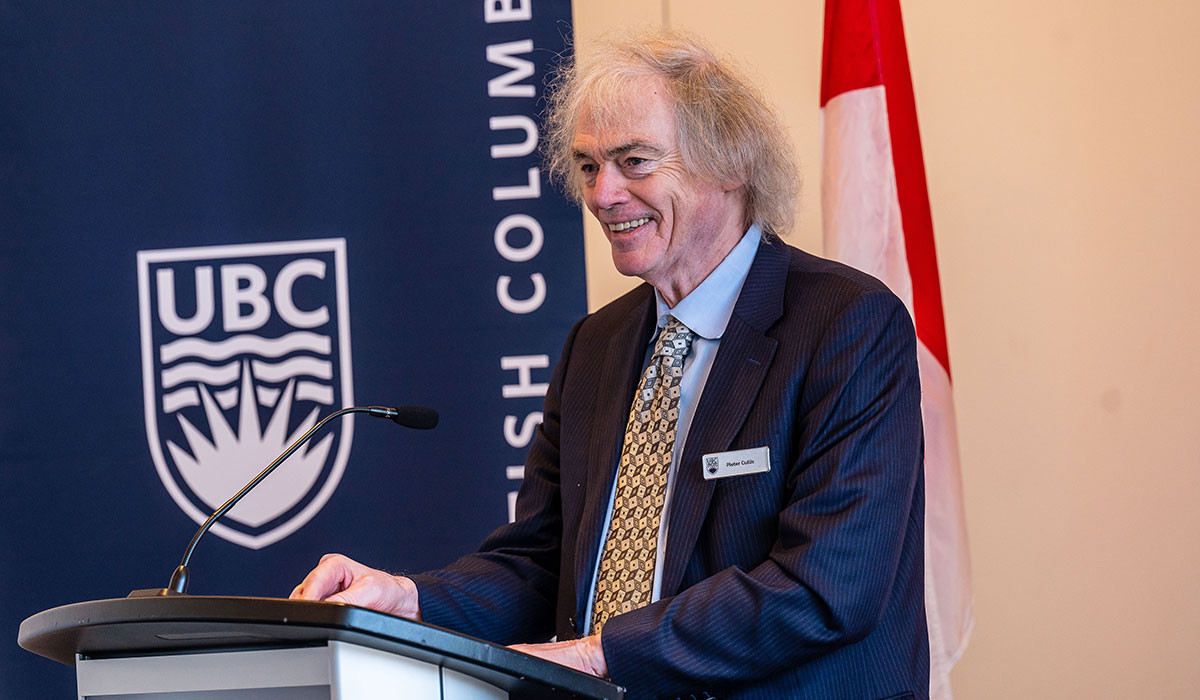 GS. Pieter Cullis dự và phát biểu tại buổi lễ khánh thành Trung tâm Sản xuất Sinh học và Kỹ thuật Miễn dịch Canada vào ngày 15/3/2023. Ảnh: CIEBH. GS. Pieter Cullis dự và phát biểu tại buổi lễ khánh thành Trung tâm Sản xuất Sinh học và Kỹ thuật Miễn dịch Canada vào ngày 15/3/2023. Ảnh: CIEBH.