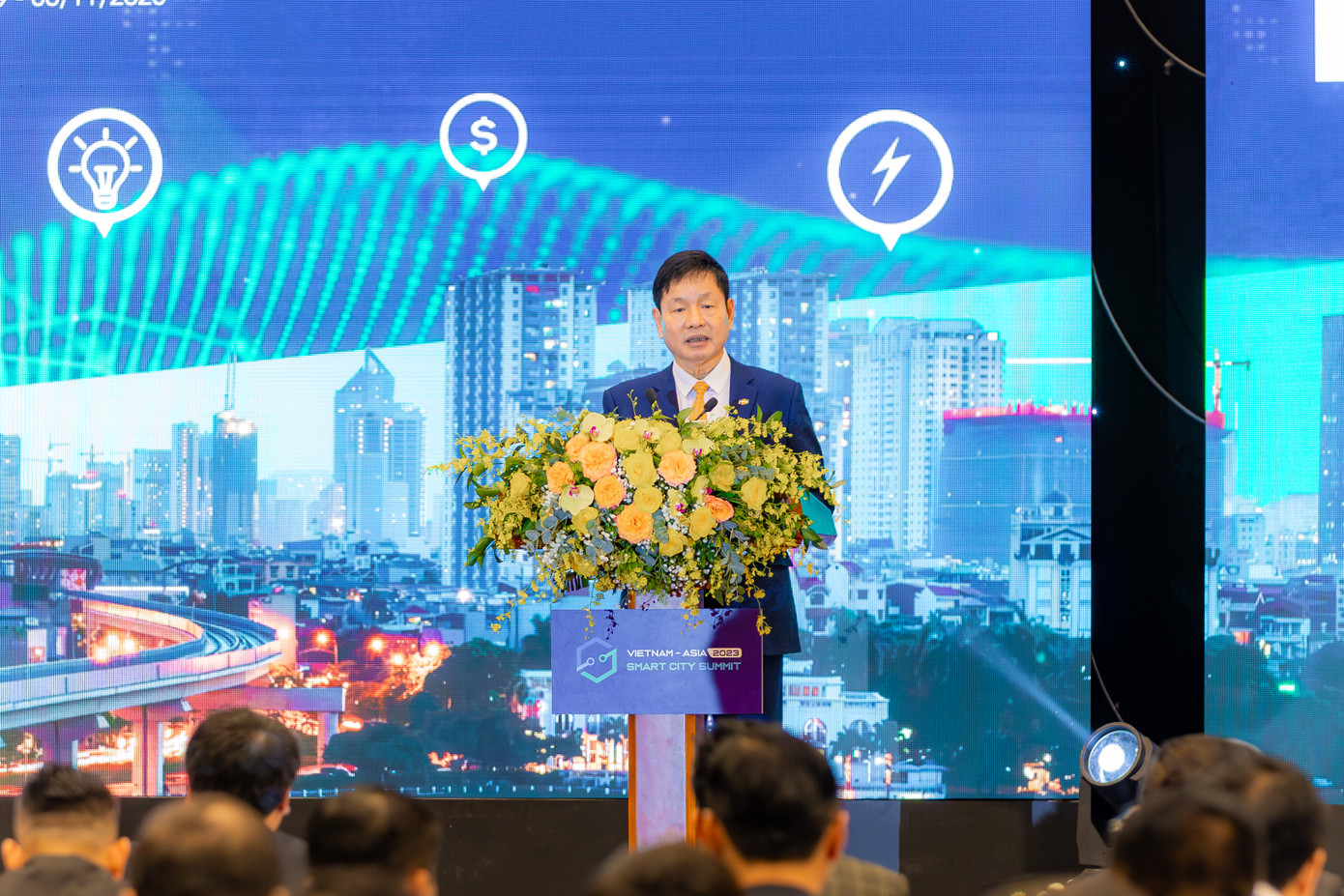 Ông Trương Gia Bình, Chủ tịch Hội đồng Sáng lập VINASA - Chủ tịch HĐQT FPT phát biểu khai mạc Smart City Summit 2023.