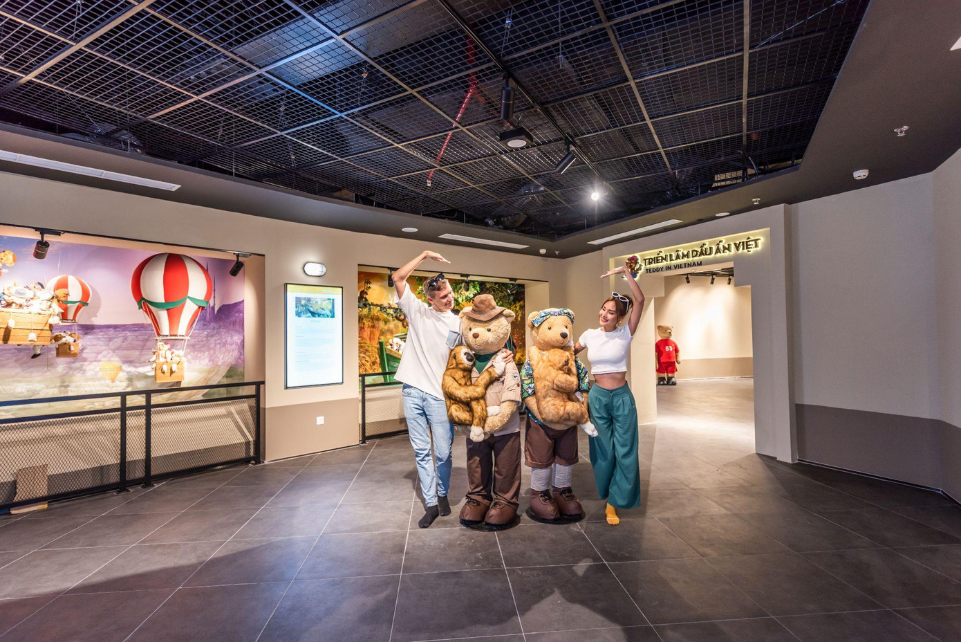 Khám phá ngôi nhà của 500 chú gấu Teddy Khám phá ngôi nhà của 500 chú gấu Teddy