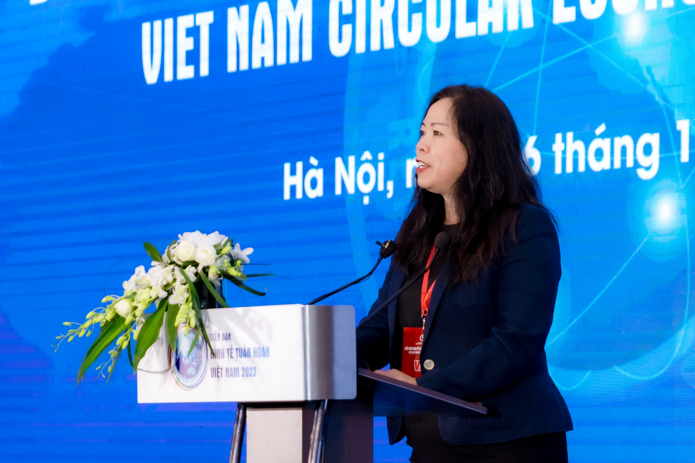 Bà Nguyễn Thị Bích Vân - Chủ tịch Unilever Vietnam phát biểu tại Diễn đàn Bà Nguyễn Thị Bích Vân - Chủ tịch Unilever Vietnam phát biểu tại Diễn đàn