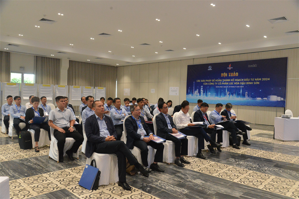 Các đại biểu tham dự Hội thảo “Triển khai kế hoạch đầu tư năm 2024 theo phương pháp ứng dụng công nghệ đồng hợp Malik”