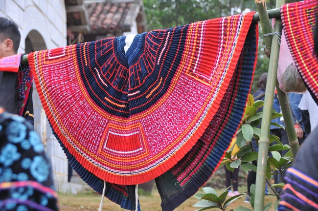 Sản phẩm hoa văn sáp ong