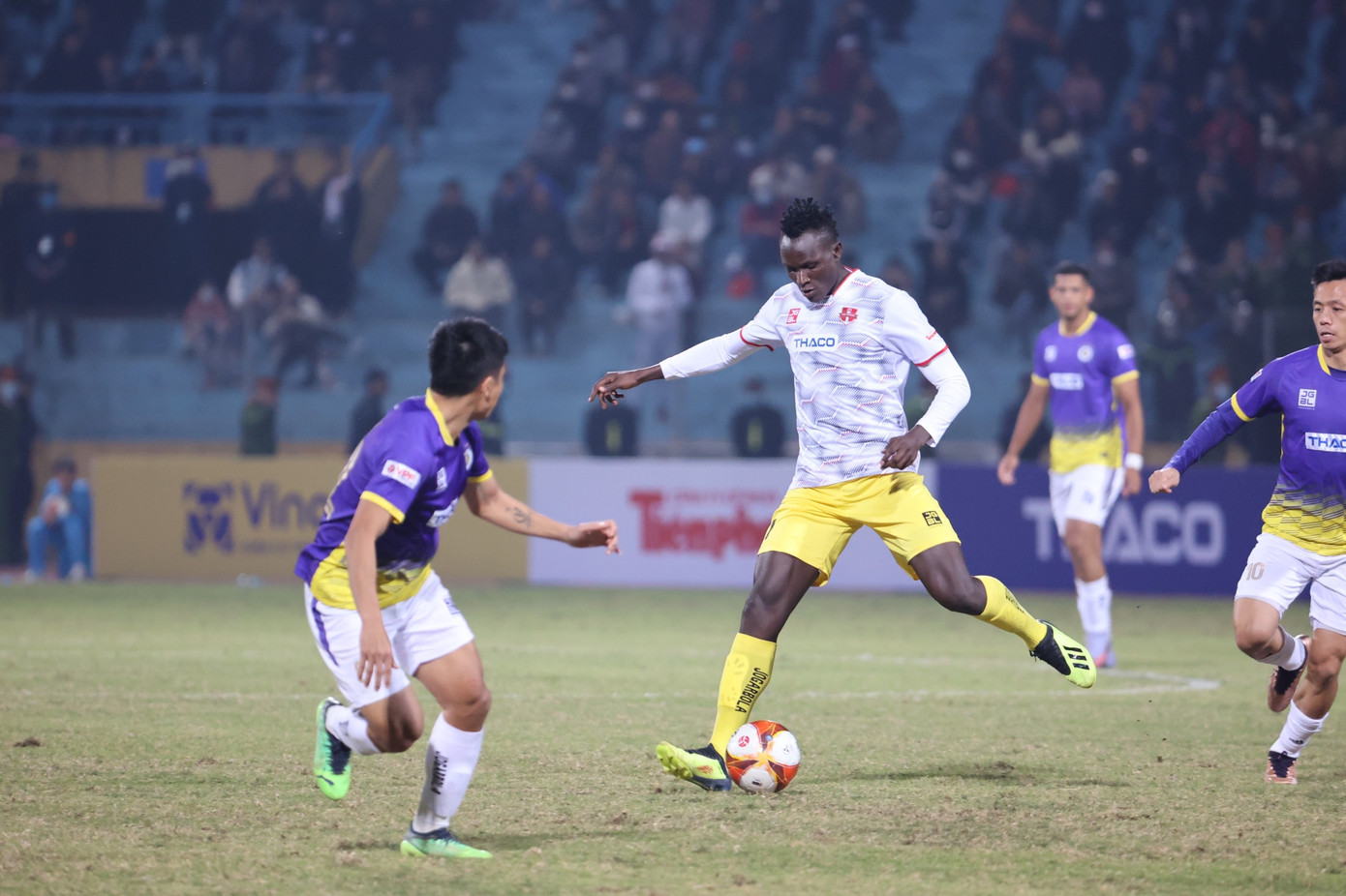 Đánh bại CLB Hải Phòng, CLB Hà Nội giành nhiều Siêu cúp bóng đá nhất Việt Nam ảnh 50 Đánh bại CLB Hải Phòng, CLB Hà Nội giành nhiều Siêu cúp bóng đá nhất Việt Nam ảnh 50