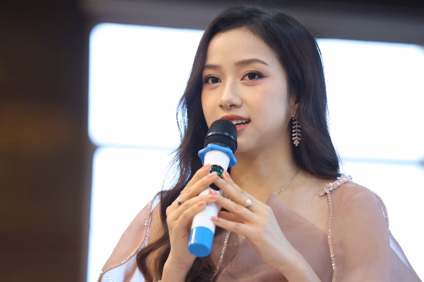 Người đẹp Nguyễn Ngọc Mai
