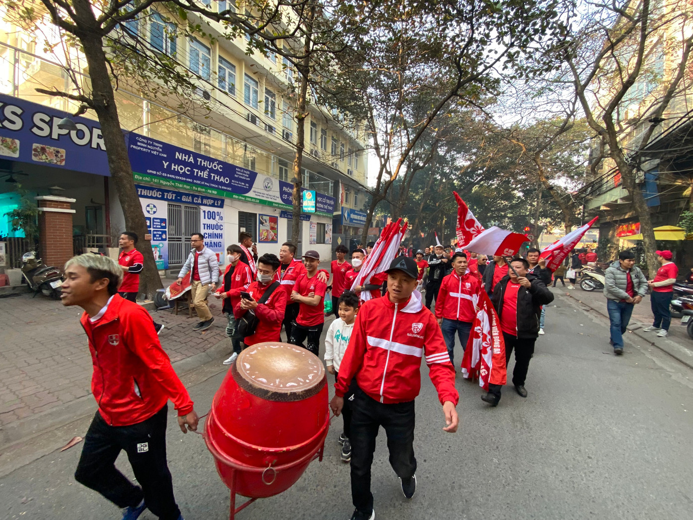 Mọi ngả đường đều dẫn tới Sân vận động Hàng Đẫy ảnh 32