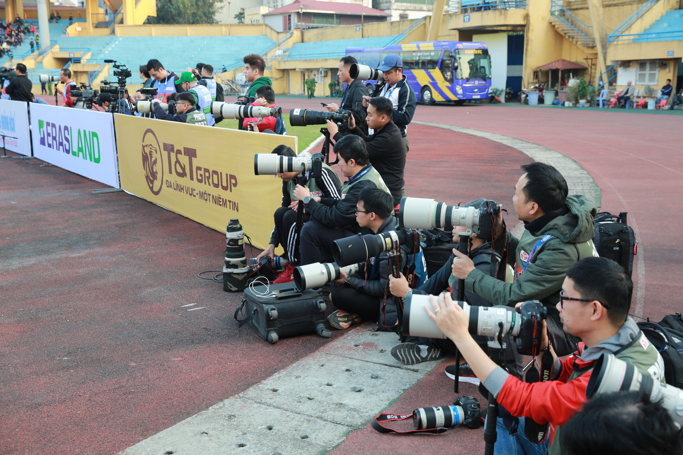 Đánh bại CLB Hải Phòng, CLB Hà Nội giành nhiều Siêu cúp bóng đá nhất Việt Nam ảnh 48 Đánh bại CLB Hải Phòng, CLB Hà Nội giành nhiều Siêu cúp bóng đá nhất Việt Nam ảnh 48