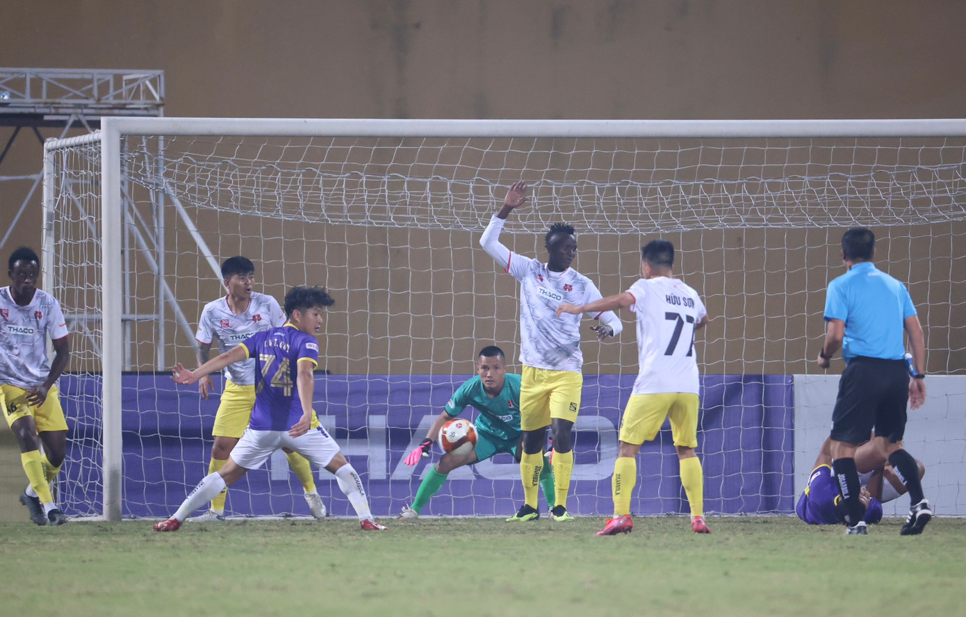 Đánh bại CLB Hải Phòng, CLB Hà Nội giành nhiều Siêu cúp bóng đá nhất Việt Nam ảnh 58 Đánh bại CLB Hải Phòng, CLB Hà Nội giành nhiều Siêu cúp bóng đá nhất Việt Nam ảnh 58