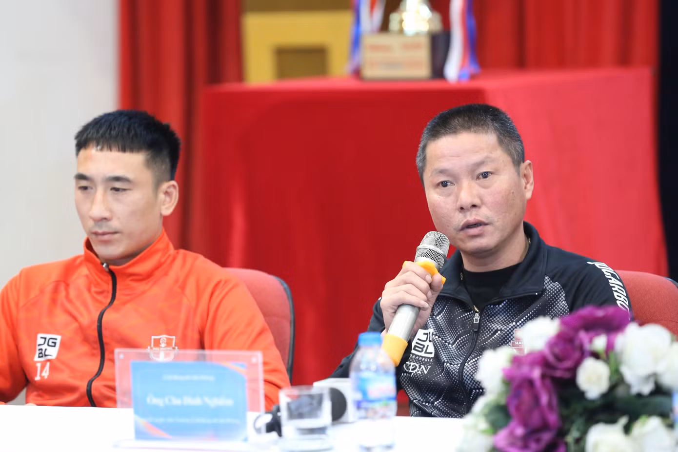 HLV trưởng CLB Bóng đá Hải Phòng Chu Đình Nghiêm