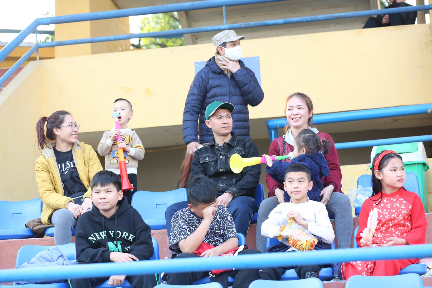 Mọi ngả đường đều dẫn tới Sân vận động Hàng Đẫy ảnh 46