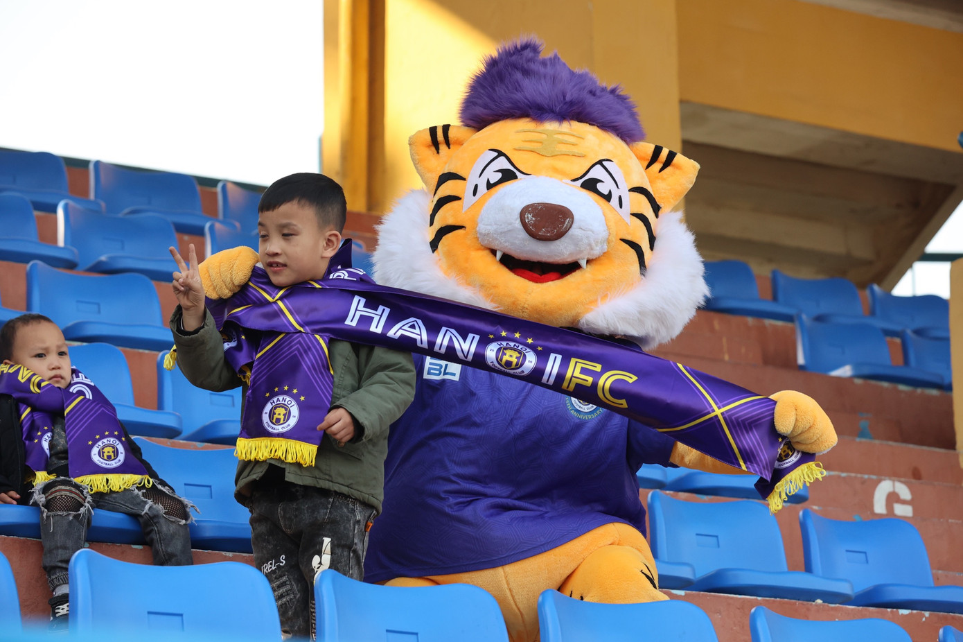 Mọi ngả đường đều dẫn tới Sân vận động Hàng Đẫy ảnh 17