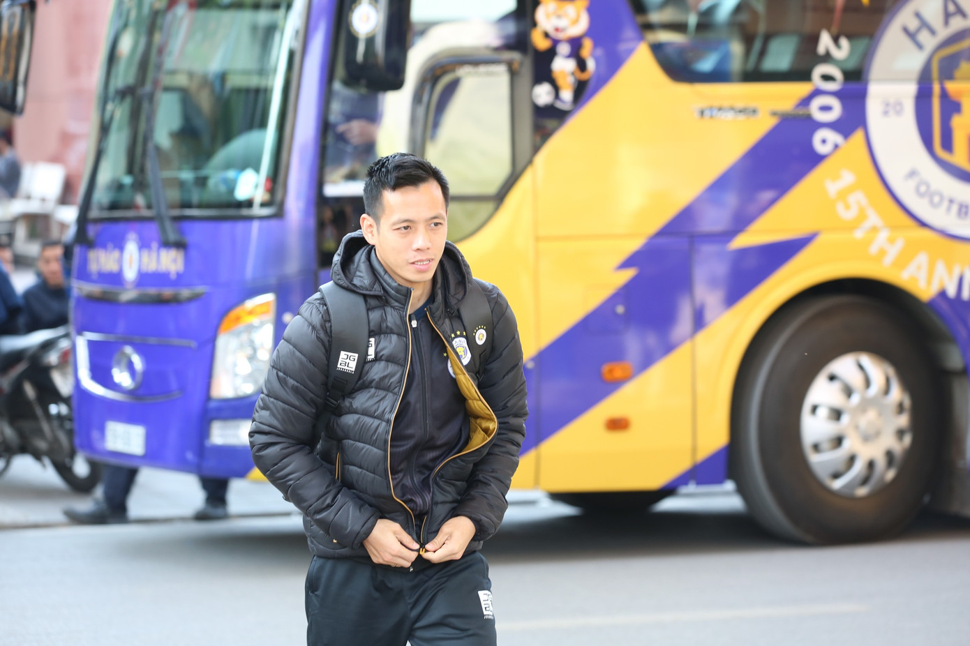 Mọi ngả đường đều dẫn tới Sân vận động Hàng Đẫy ảnh 7