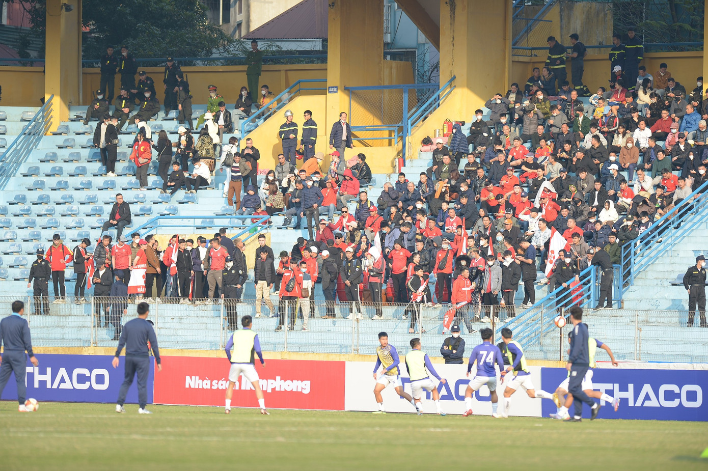 Mọi ngả đường đều dẫn tới Sân vận động Hàng Đẫy ảnh 49