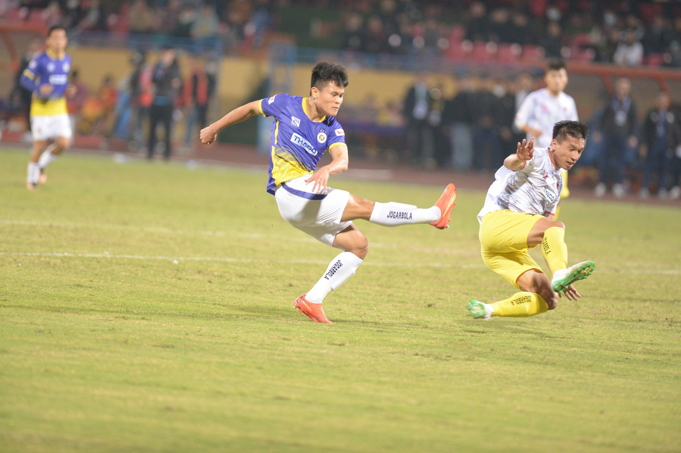 Đánh bại CLB Hải Phòng, CLB Hà Nội giành nhiều Siêu cúp bóng đá nhất Việt Nam ảnh 68 Đánh bại CLB Hải Phòng, CLB Hà Nội giành nhiều Siêu cúp bóng đá nhất Việt Nam ảnh 68