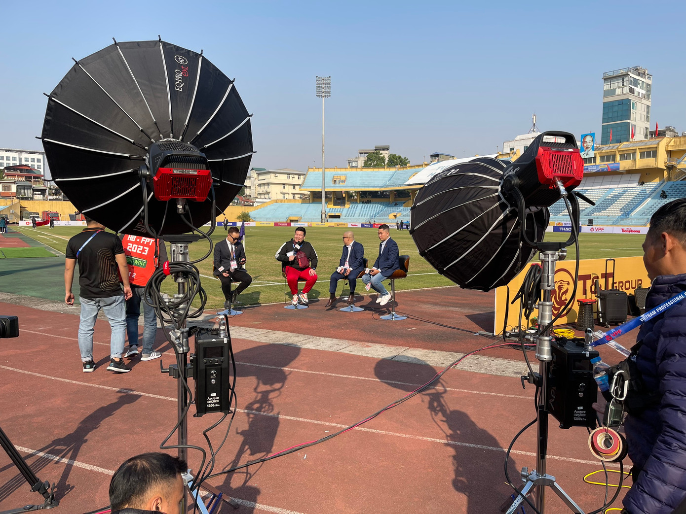 Mọi ngả đường đều dẫn tới Sân vận động Hàng Đẫy ảnh 11