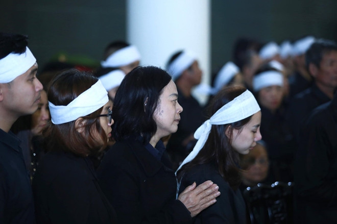 Tiễn biệt 3 liệt sĩ công an hy sinh ở Đồng Tâm ảnh 17