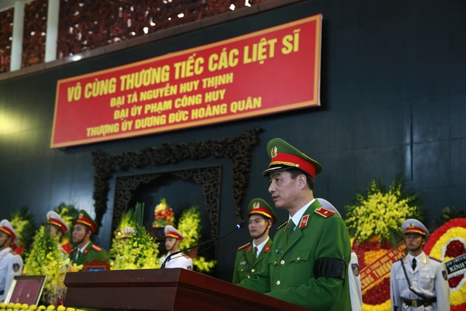 Tiễn biệt 3 liệt sĩ công an hy sinh ở Đồng Tâm ảnh 9