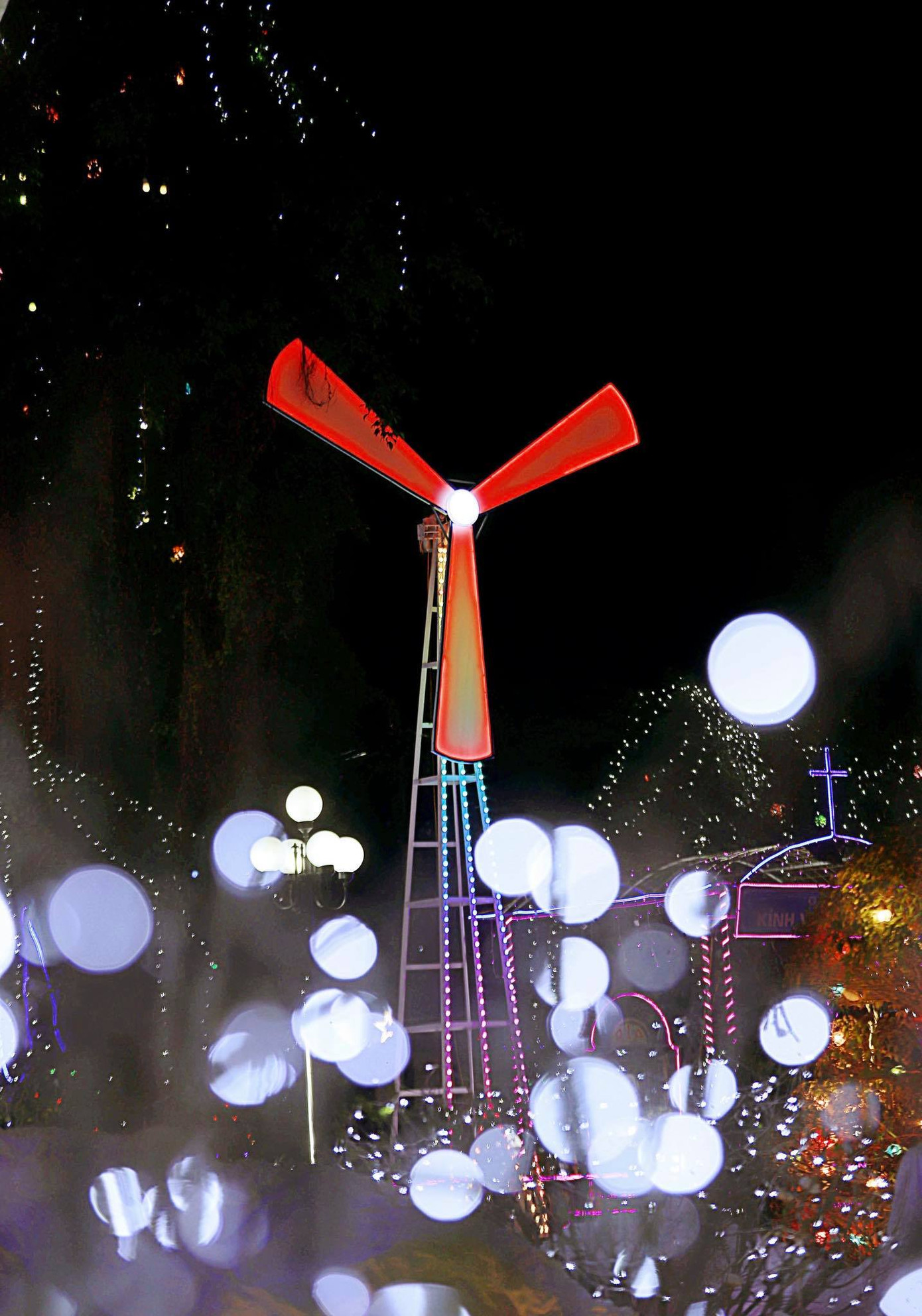 Cả nước tưng bừng đón chào Giáng sinh 2020 ảnh 38