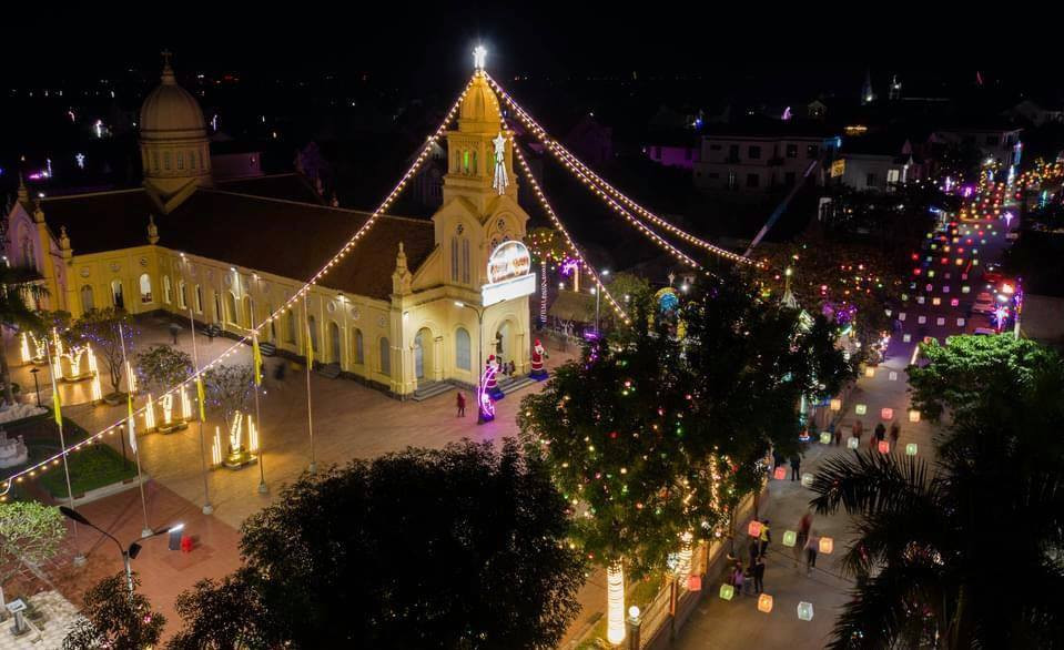 Cả nước tưng bừng đón chào Giáng sinh 2020 ảnh 41