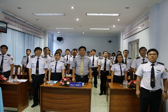 Cán bộ công chức cơ quan Cảng vụ Hàng hải Vũng Tàu ẢNH: Cảng vụ Hàng hải Vũng Tàu Cán bộ công chức cơ quan Cảng vụ Hàng hải Vũng Tàu ẢNH: Cảng vụ Hàng hải Vũng Tàu