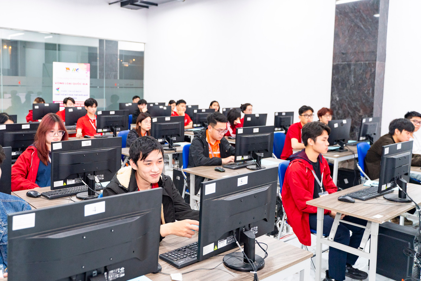 Những thí sinh đầu tiên tham gia Vòng loại Quốc gia Cuộc thi ACP World Championship