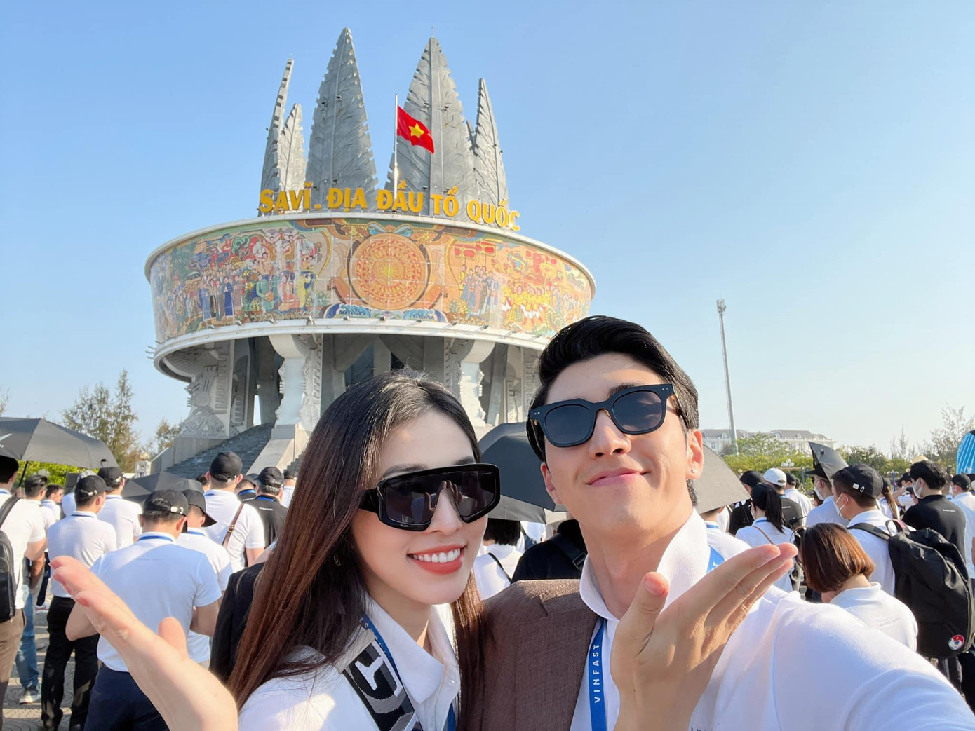 Á hậu Phương Nga cùng bạn trai Bình An chinh phục Sa Vĩ.