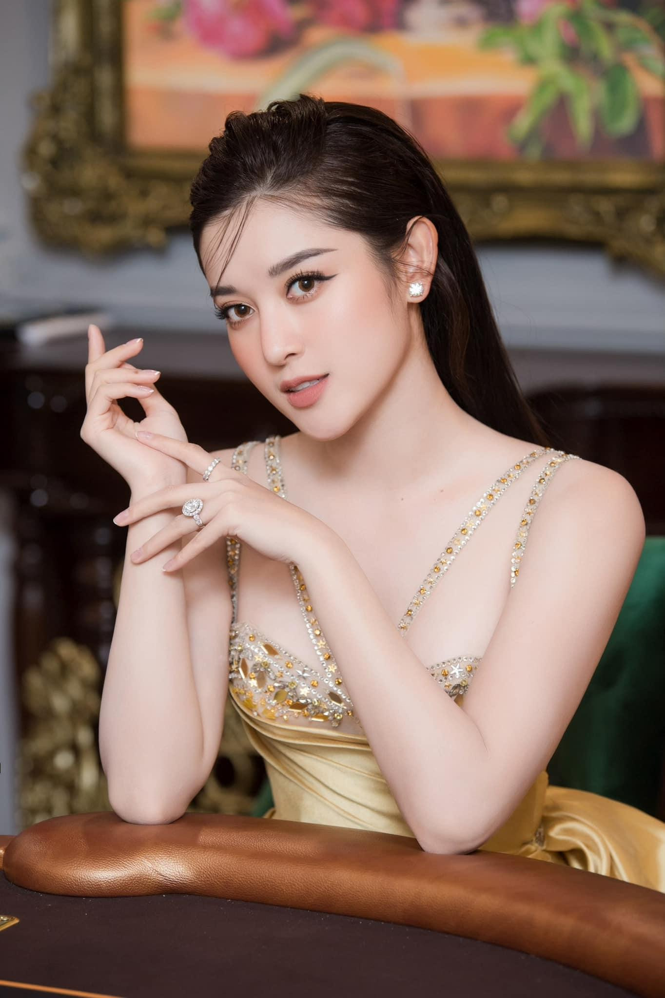 Sau 8 năm giành ngôi vị Á hậu Việt Nam 2014, Huyền My ngày càng xinh đẹp và quyến rũ. Hiện cô đang gắn bó với sự nghiệp biên tập viên thể thao.