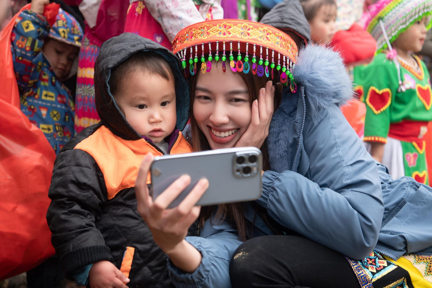 Có thể nói Thùy Tiên đã rất nỗ lực trong việc quảng bá hình ảnh văn hóa truyền thống của dân tộc.