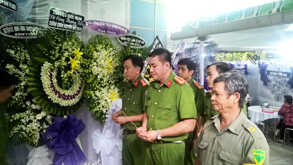 Ông Trương Tấn Sang đến viếng nhân sĩ Nguyễn Hữu Hạnh ảnh 2