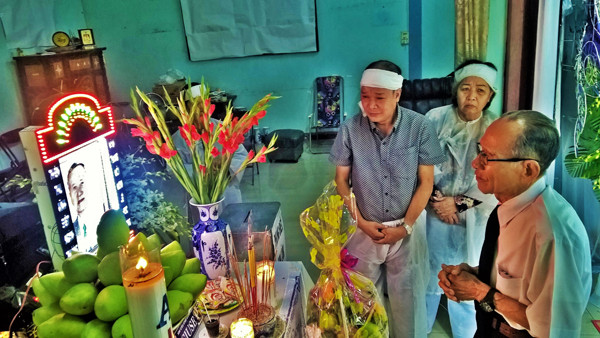 Ông Trương Tấn Sang đến viếng nhân sĩ Nguyễn Hữu Hạnh ảnh 3