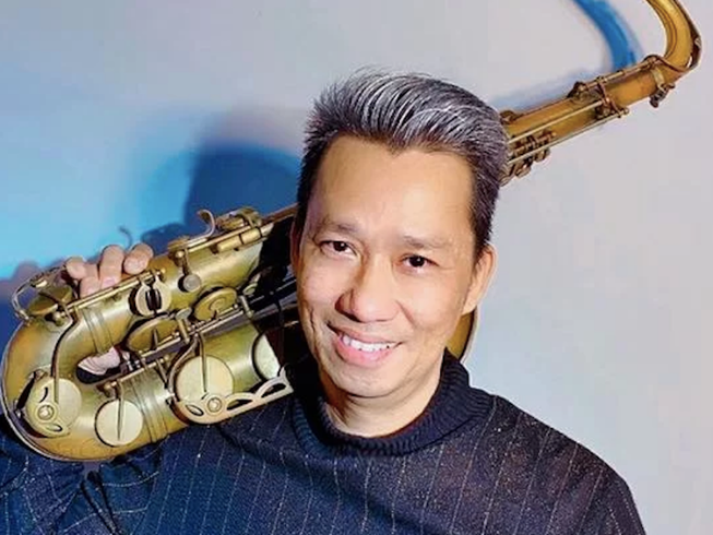 Nghe tiếng kèn để đời của nghệ sĩ saxophone Xuân Hiếu vừa ra đi vì bạo bệnh ảnh 1