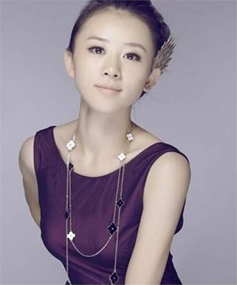 Khi phát hiện người tình họ Phạm lừa dối, bỏ rơi, nữ MC đã tung ảnh thân mật giữa hai người