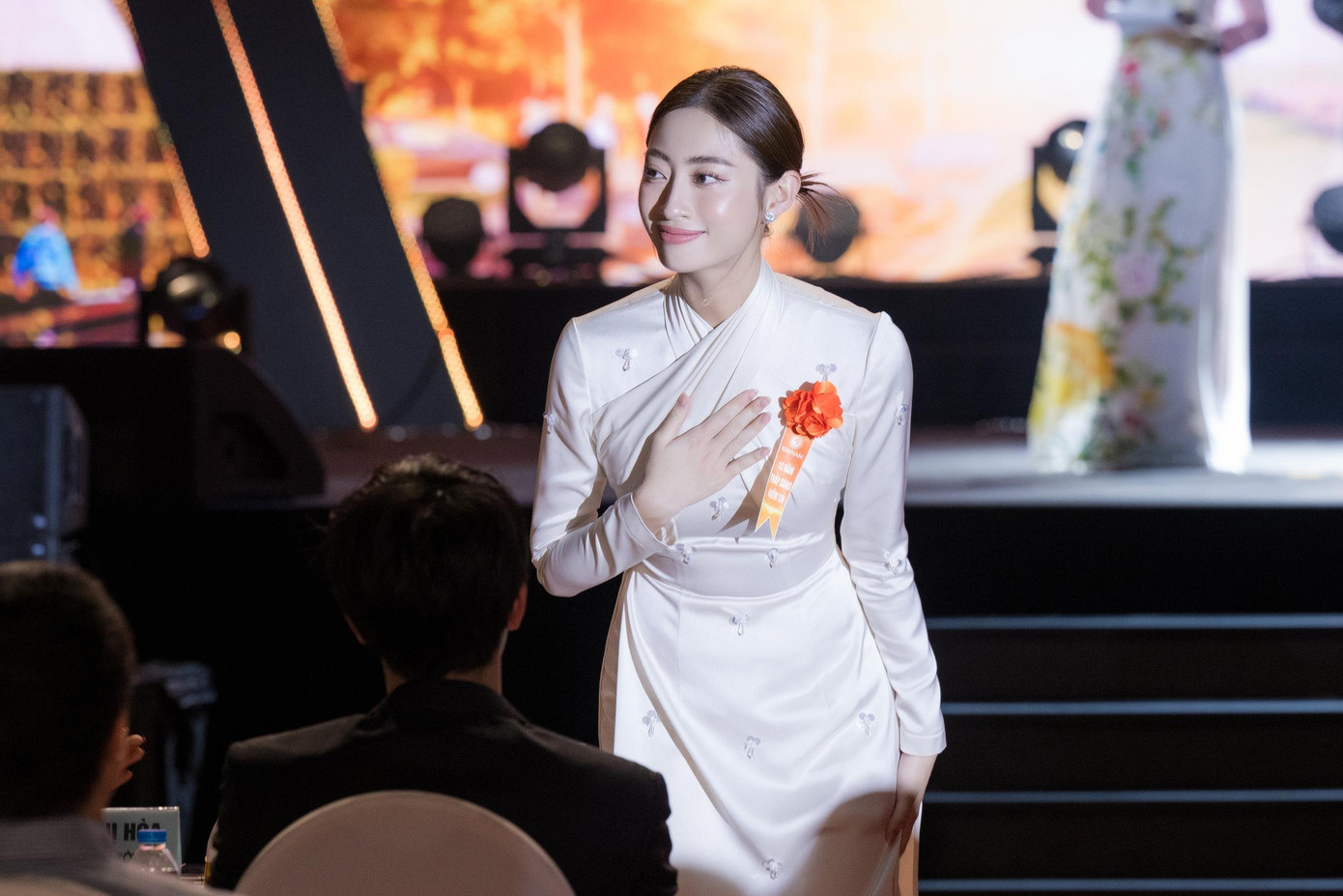 Lương Thùy Linh chia sẻ cô hạnh phúc khi bước đầu thực hiện được các ước mơ về lĩnh vực giáo dục. Lương Thùy Linh chia sẻ trong buổi lễ: “Tôi xin cảm ơn Đại học Đại Nam đã giúp tôi thực hiện được ước mơ trở thành giảng viên đại học của mình. Tôi xin hứa đóng góp nhiệt huyết của mình cho sự phát triển của trường nói riêng và sự nghiệp giáo dục quốc gia nói chung”.