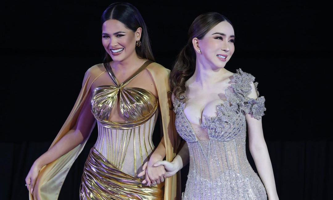 Nữ tỷ phú Thái Lan Anne Jakrajutatip (phải) và Miss Universe 2020 - Andrea Meza. Ảnh: FBNV.
